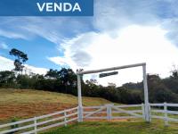 Chácara com lago- Águas de Lindoia
