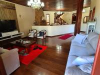 CASA EM  AGUAS DE LINDÓIA