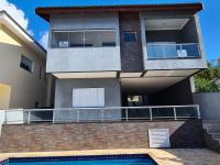 CASA NOVA EM CONDOMINIO FECHADO ANEXA AO PARQUE AQUATICO HOT WORLD