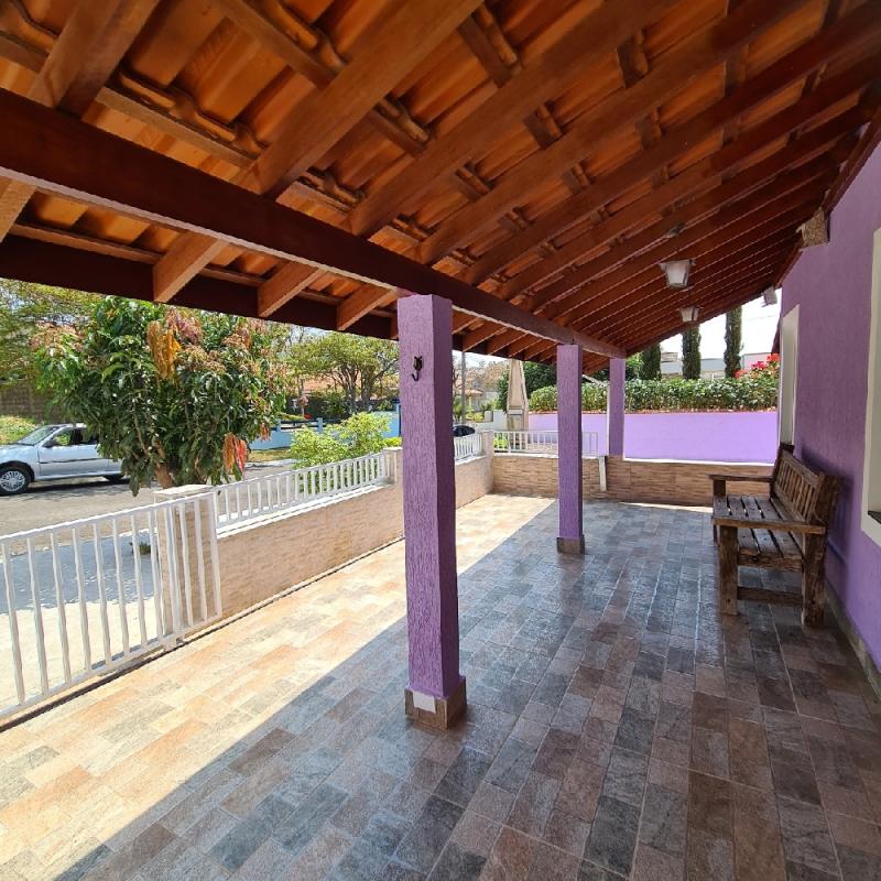 Casa Mobiliada em Condomínio Fechado – Águas de Lindóia