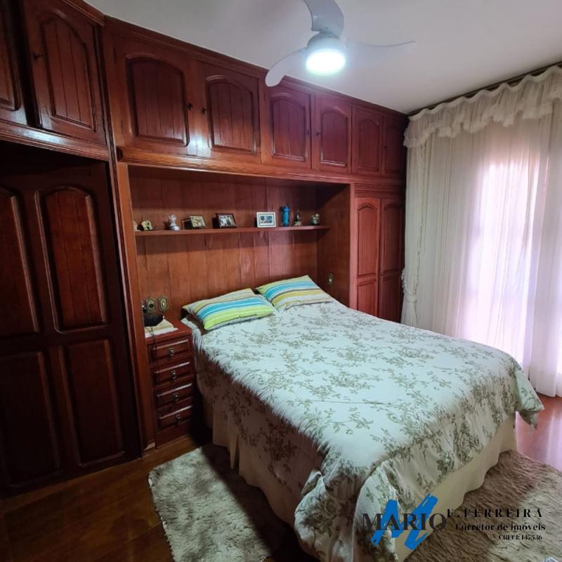CASA EM  AGUAS DE LINDÓIA