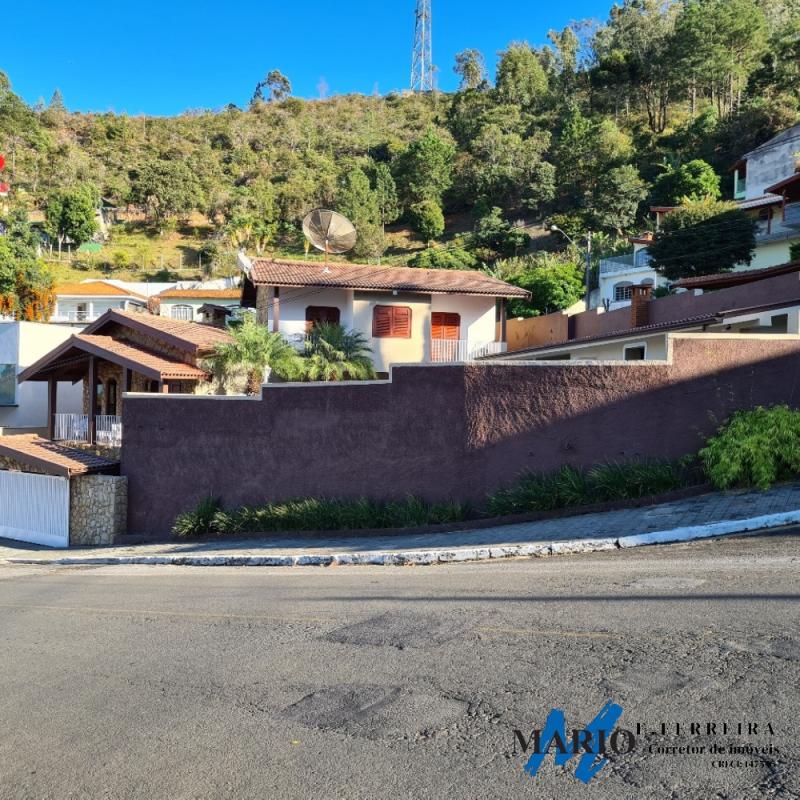 CASA EM  AGUAS DE LINDÓIA