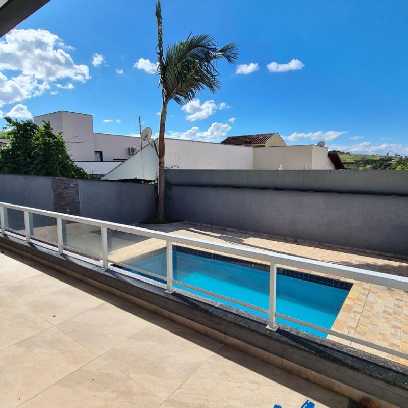 CASA NOVA EM CONDOMINIO FECHADO ANEXA AO PARQUE AQUATICO HOT WORLD