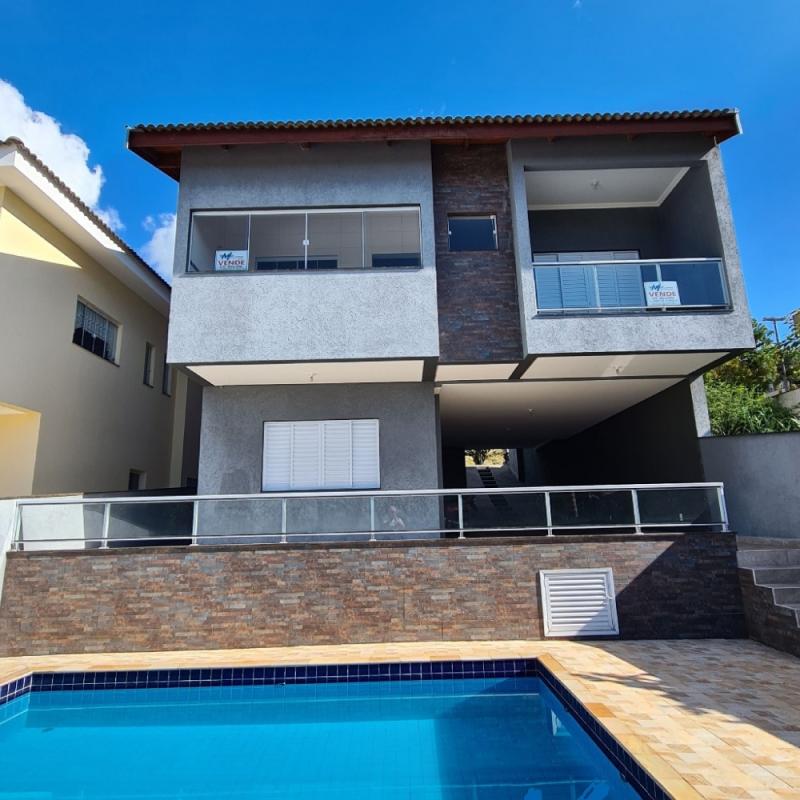 CASA NOVA EM CONDOMINIO FECHADO ANEXA AO PARQUE AQUATICO HOT WORLD