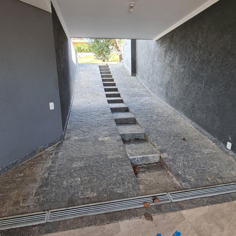 CASA NOVA EM CONDOMINIO FECHADO ANEXA AO PARQUE AQUATICO HOT WORLD