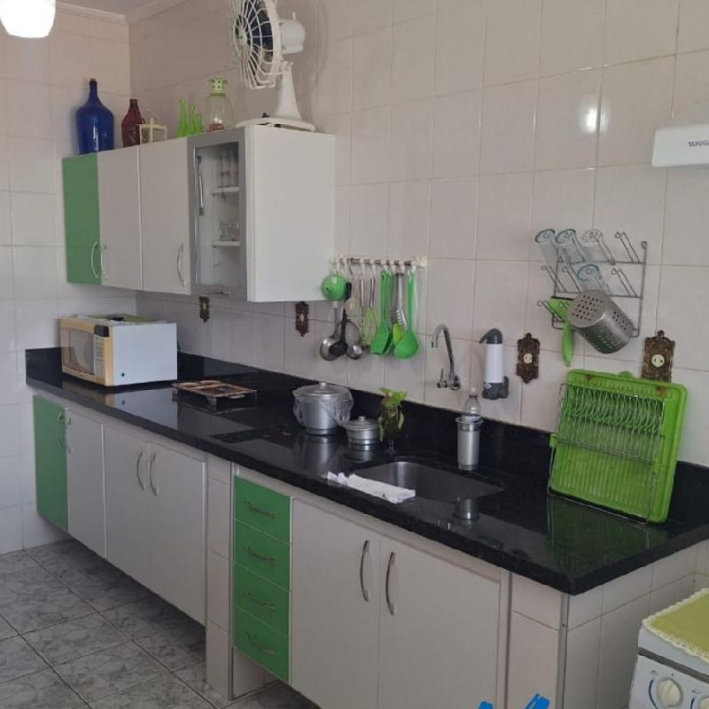 APTO NA CIDADE DE LINDÓIA COM OTIMA LOCALIZAÇÃ0