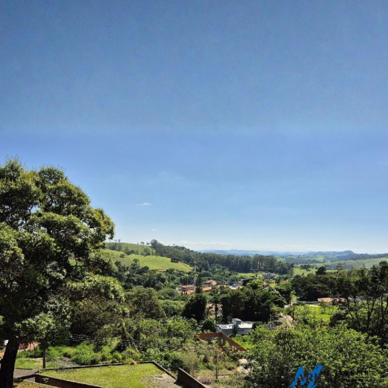 Imóvel com vista privilegiada para as montanhas