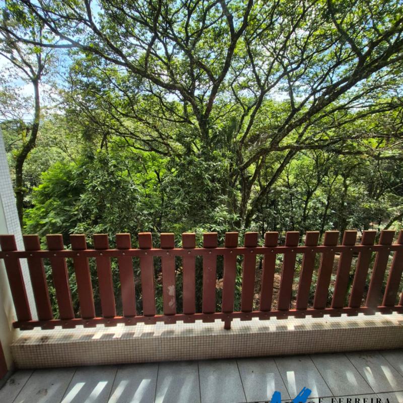 APARTAMENTOS À VENDA – LOCALIZAÇÃO EXCELENTE