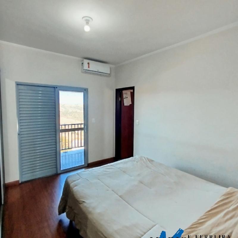 Casa à Venda em Águas de Lindóia