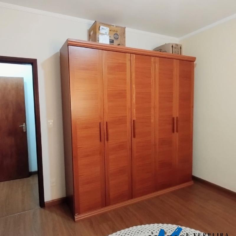 Casa à Venda em Águas de Lindóia