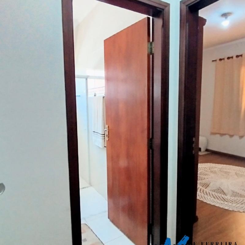 Casa à Venda em Águas de Lindóia