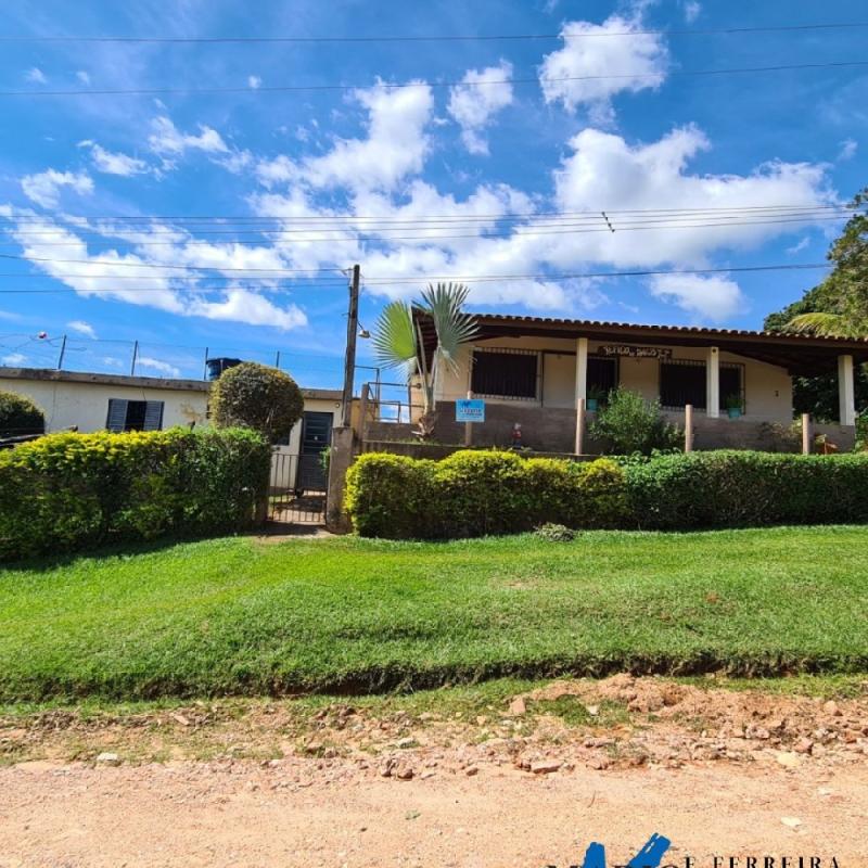 CHÁCARA COM VISTA PARA AS MONTANHAS