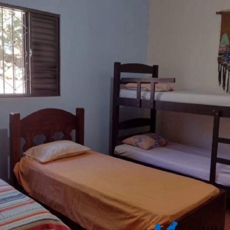 CHÁCARA COM VISTA PARA AS MONTANHAS