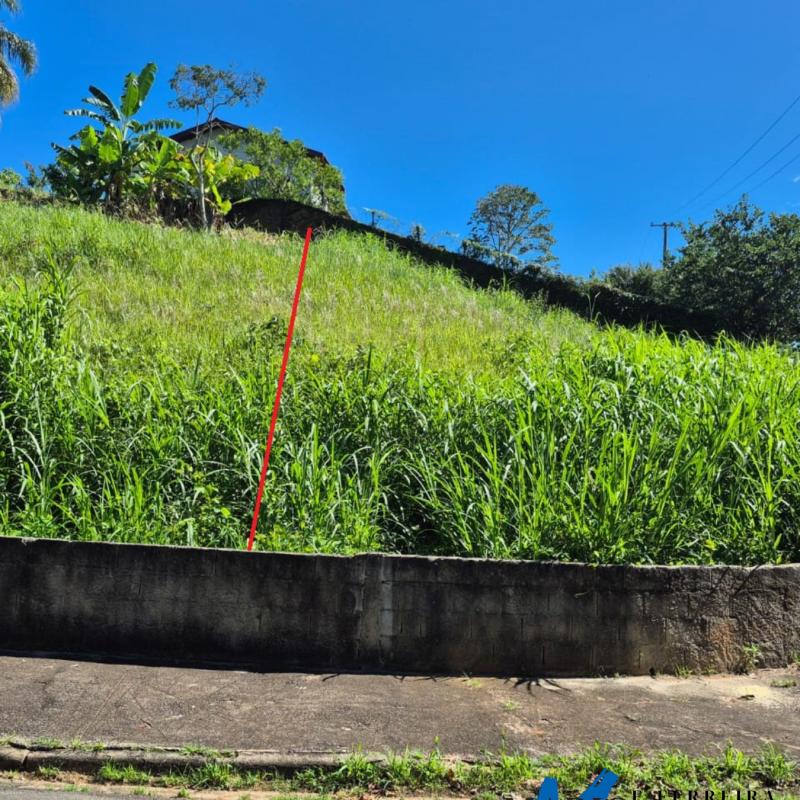 TERRENO À VENDA – EXCELENTE OPORTUNIDADE