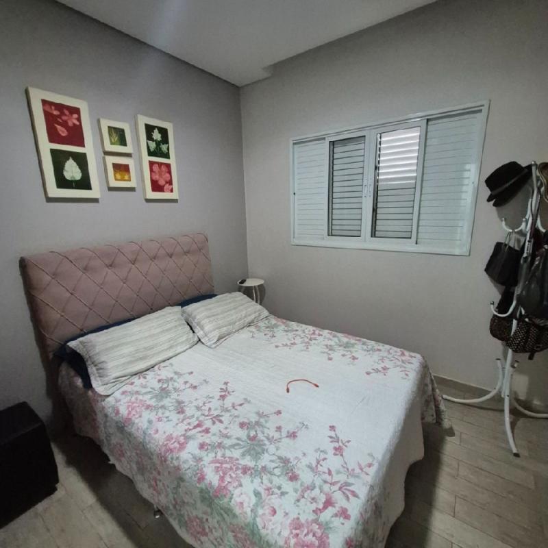 LINDA RESIDÊNCIA COM EXCELENTE LOCALIZAÇÃO