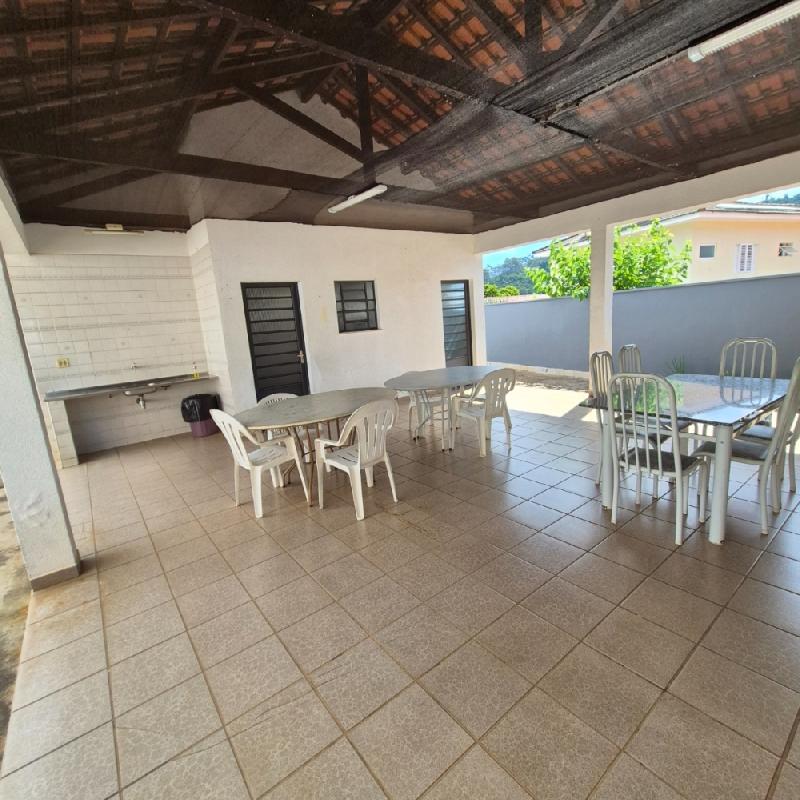 APARTAMENTO À VENDA – CENTRO DE ÁGUAS DE LINDÓIA