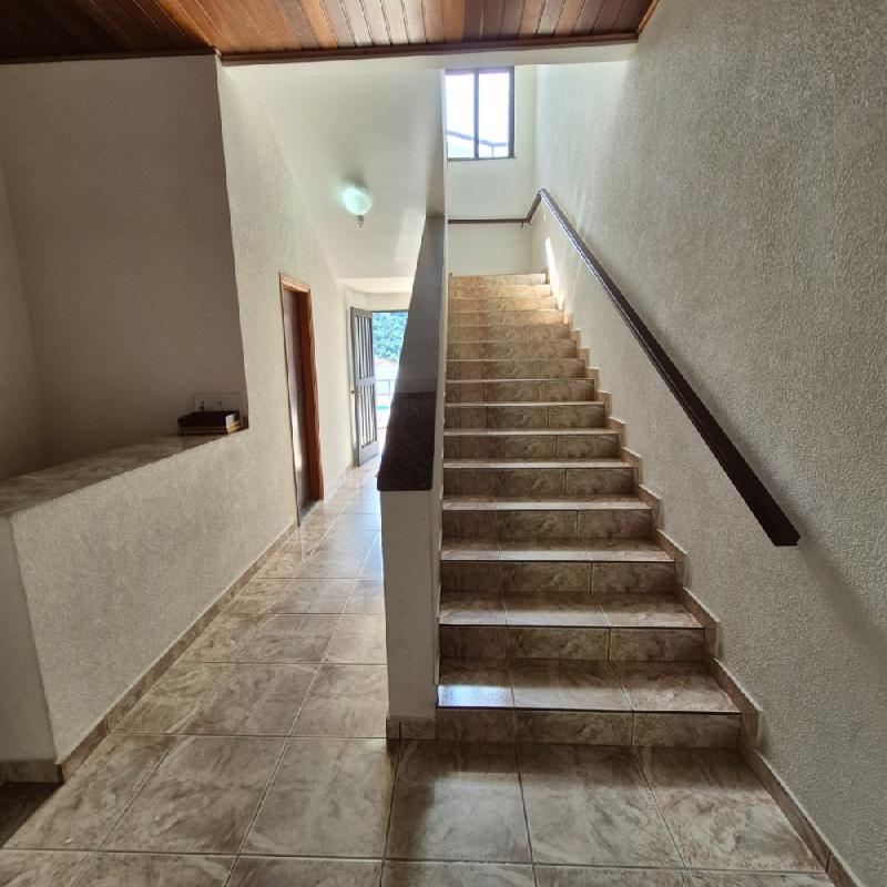 APARTAMENTO À VENDA – CENTRO DE ÁGUAS DE LINDÓIA
