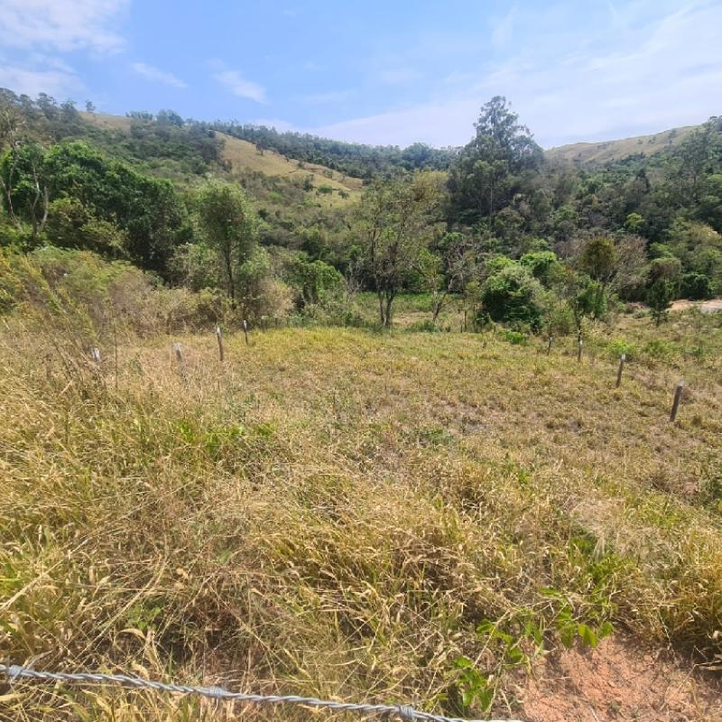 LOTES PARQUE RESIDENCIAL CAVALINHO BRANCO