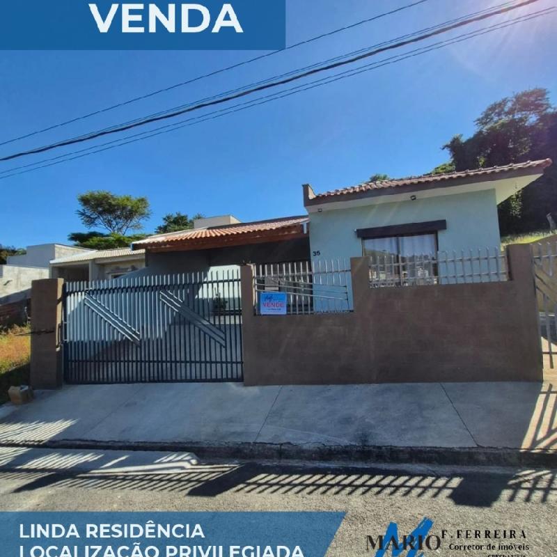 CASA COM 3 SUÍTES